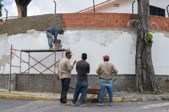 PLAN B: Caracas, Ciudad de Salida,