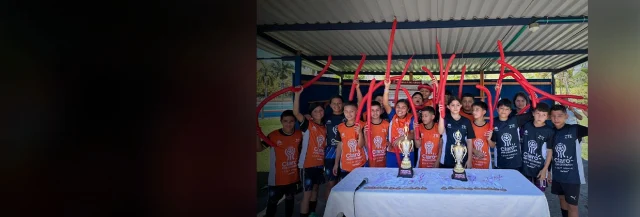 1761961199728-banner-desk