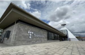 Telefónica Colombia concluye sus operaciones tras dos décadas de gestión en infraestructura digital