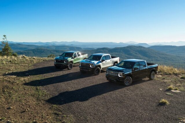 MY27_Chevrolet_Silverado_Pack Shot_HERO