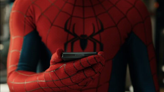Samsung-Mobile-Spider-Man-Jacob-Baatlon_main1